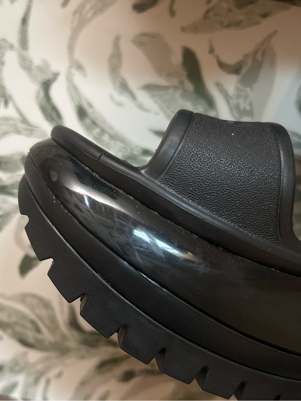 Mega Crush Crocs Black Sandal size 8 - Picture 4 of 7
